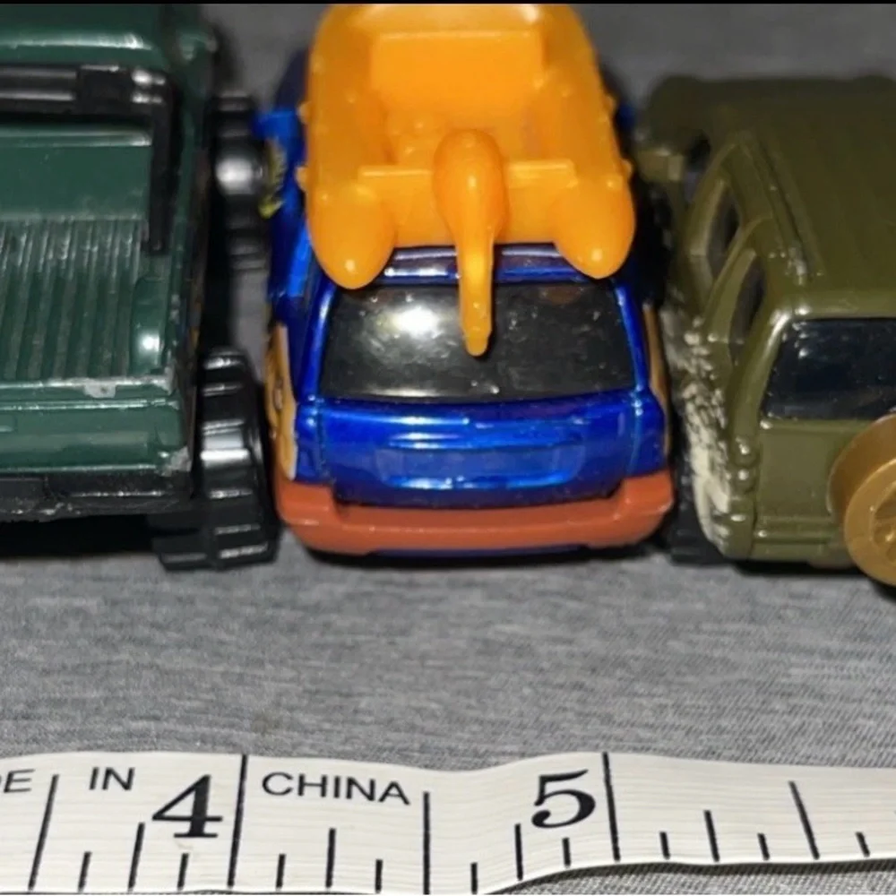 Lot Of 3 Matchbox Car Toy Chevy K-1500, Mud Splash Jeep Liberty, Grand Cherokee